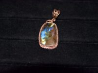 Labradorite Pendant 28