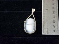 Howlite Pendant 3